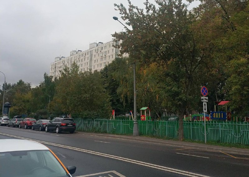 Автовладельцев предупредили о неоднозначной разметке на Костромской