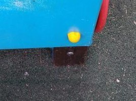 Игровой комплекс починили  на детской площадке на Мурановской